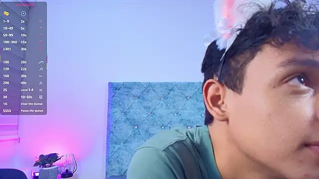 maxfrost 1 online show from February 4, 2026, 7:20 pm