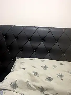 Nini  online show from January 8, 2026, 7:42 pm