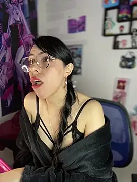 Sky Girl LS online show from April 30, 2026, 4:47 pm