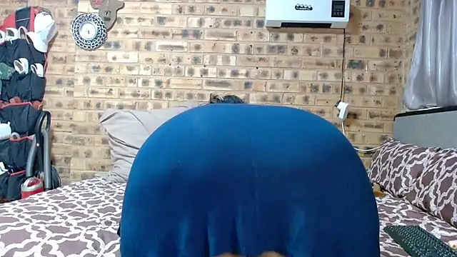 AFRICANBOOTYLICIOUS online show from July 14, 2026, 2:27 am