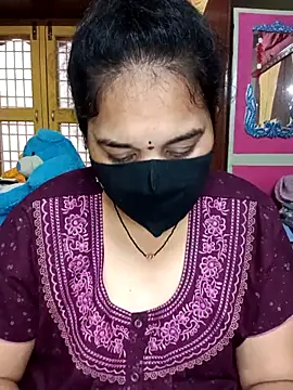 maduri   online show from April 25, 2026, 3:42 am