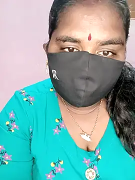 Snapshot of sirisha__9 chatting on February 18, 2026, 4:54 am sirisha 9 online show from February 18, 2026, 4:54 am