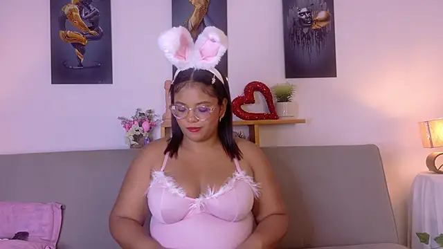 Snapshot of nairagold_ chatting on June 1, 2026, 1:39 am nairagold online show from June 1, 2026, 1:39 am