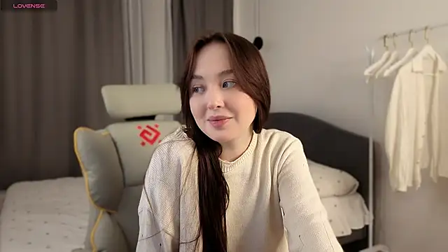 fallin lovee online show from February 20, 2026, 8:00 pm