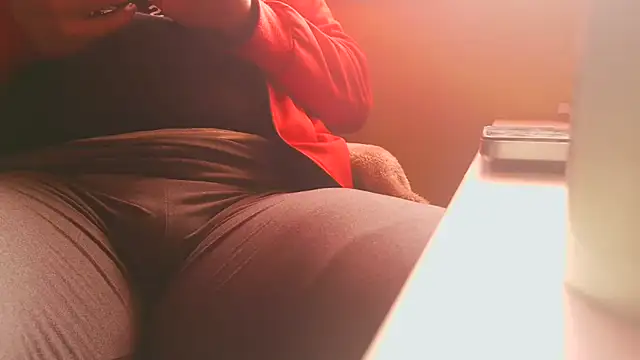 Snapshot of Michaelo666 chatting on March 2, 2026, 8:32 am Michaelo666 online show from March 2, 2026, 8:32 am