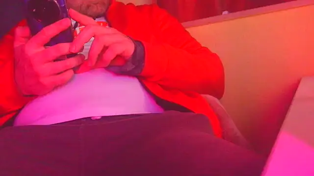 Snapshot of Michaelo666 chatting on March 6, 2026, 4:40 am Michaelo666 online show from March 6, 2026, 4:40 am