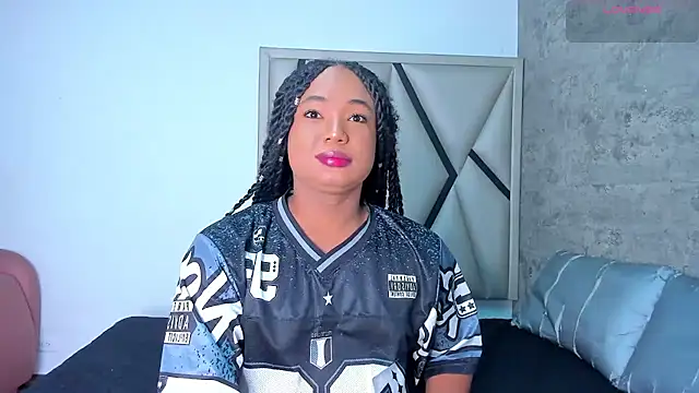 Snapshot of Harmony-01 chatting on February 21, 2026, 8:22 pm Harmony-01 online show from February 21, 2026, 8:22 pm