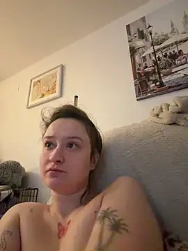 LilyLuck  online show from February 8, 2026, 6:27 pm