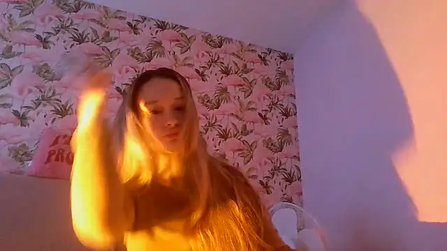 LilyLuck  online show from February 15, 2026, 2:05 pm