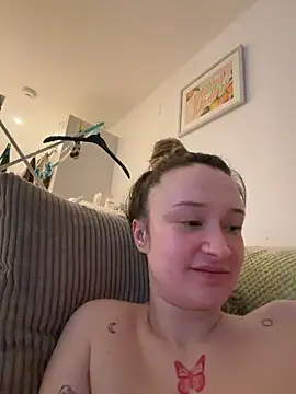 LilyLuck  online show from March 18, 2026, 11:05 pm