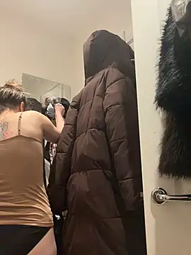 LilyLuck  online show from March 12, 2026, 8:35 pm