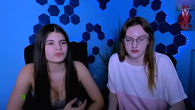 lizzie boom  online show from February 25, 2026, 9:25 pm