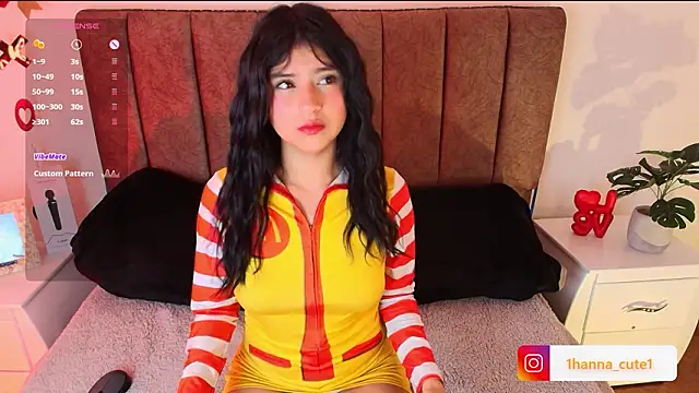 Snapshot of hannaa_cute chatting on February 8, 2026, 2:59 pm hannaa cute online show from February 8, 2026, 2:59 pm