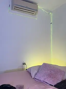 Zoe mrl online show from March 4, 2026, 12:24 pm