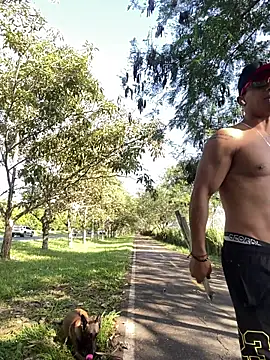 Maicol xxxx online show from March 21, 2026, 1:04 pm