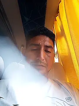 Snapshot of Yrresistible666 chatting on February 7, 2026, 10:07 pm Yrresistible666 online show from February 7, 2026, 10:07 pm