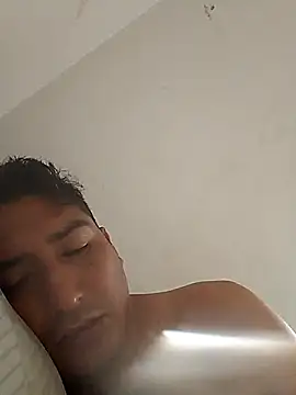 Snapshot of Yrresistible666 chatting on March 9, 2026, 4:21 pm Yrresistible666 online show from March 9, 2026, 4:21 pm