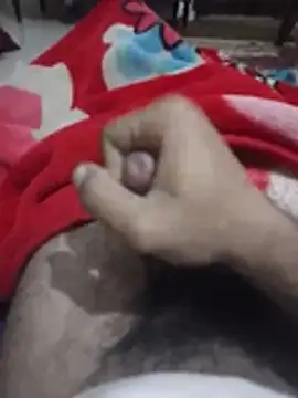 Snapshot of ShadedTrust71 chatting on December 19, 2025, 11:29 pm ShadedTrust71 online show from December 19, 2025, 11:29 pm