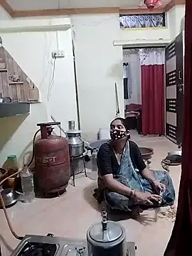 kaamuk madhu online show from February 3, 2026, 6:11 am