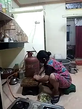 kaamuk madhu online show from February 3, 2026, 6:40 am