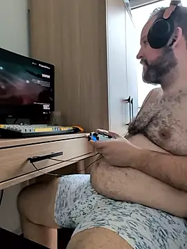 Hairy bear86 online show from January 10, 2026, 8:37 pm