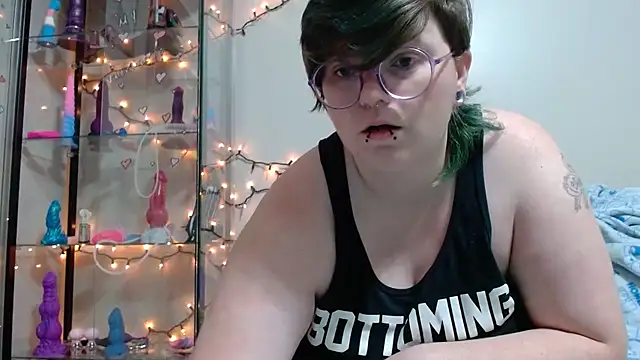 Snapshot of Pupghostt chatting on March 23, 2026, 12:27 pm Pupghostt online show from March 23, 2026, 12:27 pm