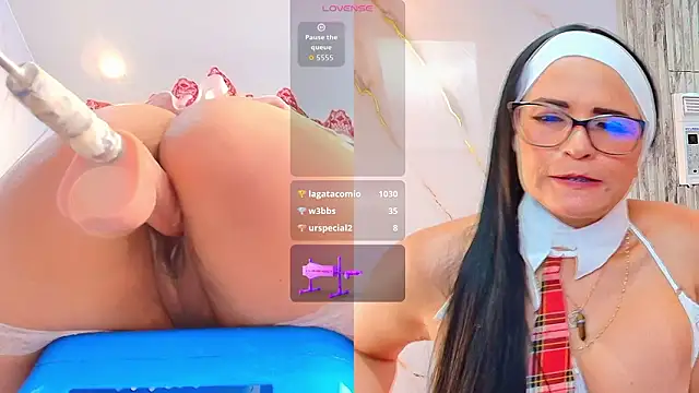 Snapshot of Isis_car0lina chatting on March 27, 2026, 8:26 am Isis car0lina online show from March 27, 2026, 8:26 am