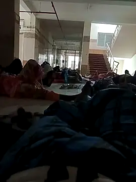 Tamilpaiyan07 online show from April 25, 2026, 8:06 pm