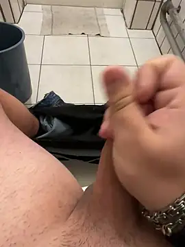 Snapshot of RimmingPussy24 chatting on April 7, 2026, 8:05 am RimmingPussy24 online show from April 7, 2026, 8:05 am