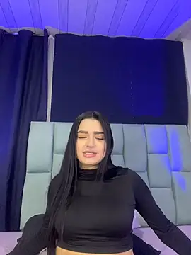 Snapshot of Emilyy05_ chatting on July 3, 2026, 3:13 am Emilyy05 online show from July 3, 2026, 3:13 am
