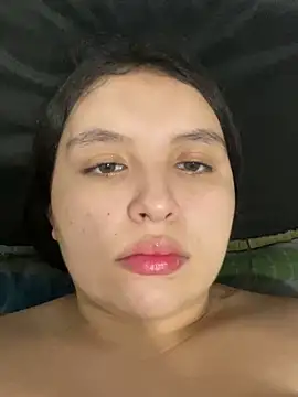 Snapshot of Mariatyler chatting on February 20, 2026, 11:39 pm Mariatyler online show from February 20, 2026, 11:39 pm