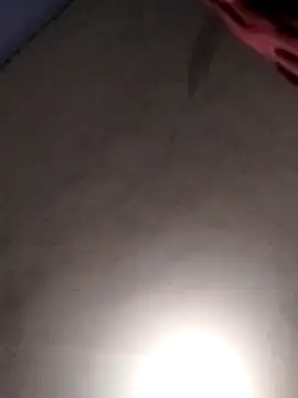 Snapshot of vanNe78 chatting on March 21, 2026, 1:04 pm vanNe78 online show from March 21, 2026, 1:04 pm