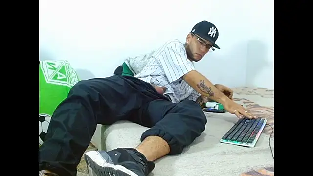 Alphamaster 92 online show from June 23, 2026, 7:45 pm