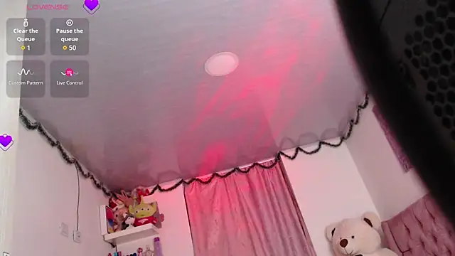 violett brown9 online show from June 25, 2026, 7:02 am