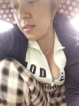 Lucky cutee online show from June 18, 2026, 10:09 am