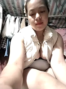 Lucky cutee online show from April 24, 2026, 11:40 pm