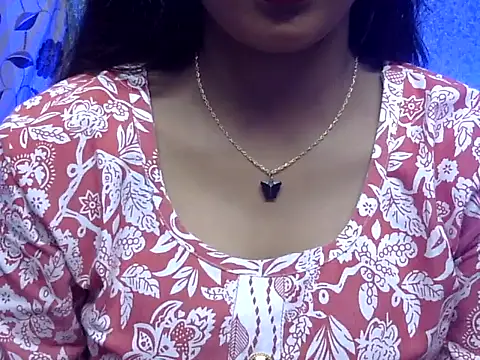 cute Dirty Diva online show from July 13, 2026, 3:44 pm