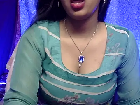 cute Dirty Diva online show from April 25, 2026, 5:21 pm
