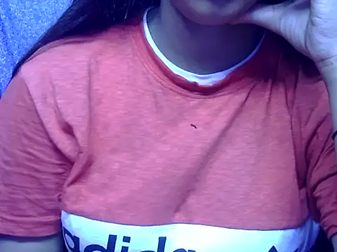 cute Dirty Diva online show from July 1, 2026, 2:39 pm
