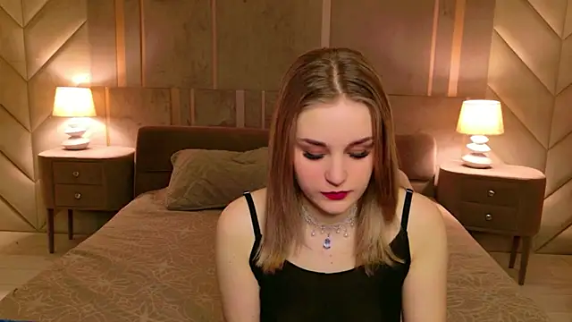 Snapshot of Molly_Voss chatting on March 8, 2026, 5:55 am Molly Voss online show from March 8, 2026, 5:55 am