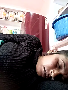 Snapshot of Rakhi_cut chatting on March 2, 2026, 8:32 am Rakhi cut online show from March 2, 2026, 8:32 am