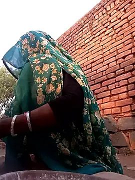 Snapshot of Rakhi_cut chatting on April 4, 2026, 1:23 am Rakhi cut online show from April 4, 2026, 1:23 am