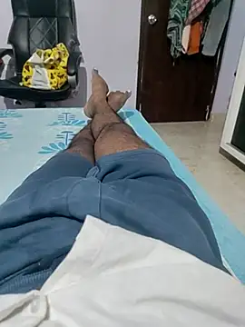 hydhunk26 online show from July 25, 2026, 4:57 pm