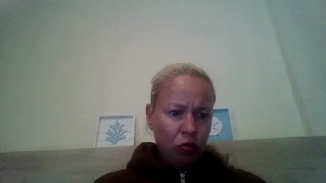 jennyblondeuk online show from May 3, 2026, 6:22 pm