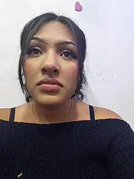 ashley-17 online show from March 10, 2026, 4:05 am