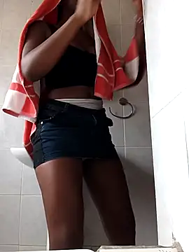 ShyNaughtyBabe online show from January 15, 2026, 9:23 am