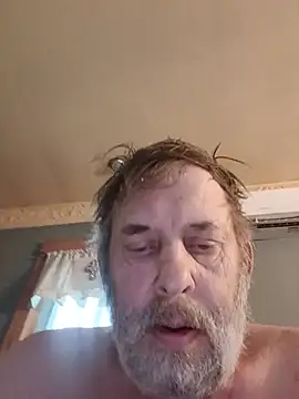 FragrantToe529 online show from June 23, 2026, 2:04 pm