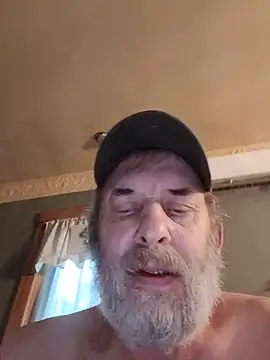 FragrantToe529 online show from May 22, 2026, 1:53 pm