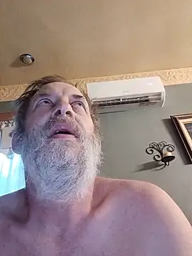 FragrantToe529 online show from May 19, 2026, 12:01 pm
