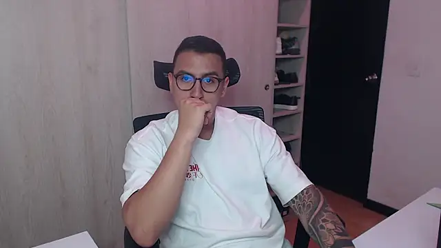 DanteVesper online show from April 23, 2026, 5:14 am